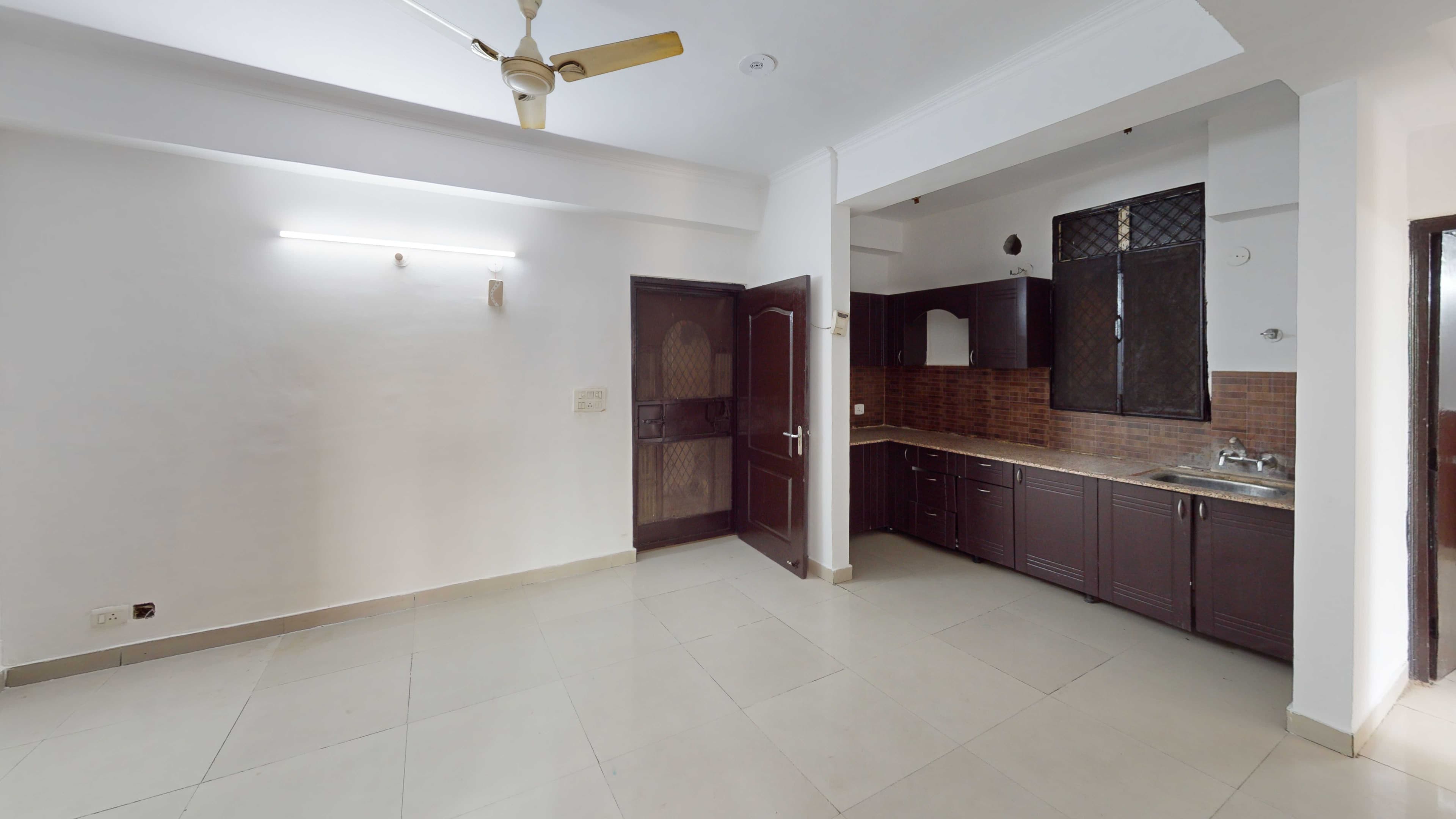 1715345028611-Bedroom (7).jpg