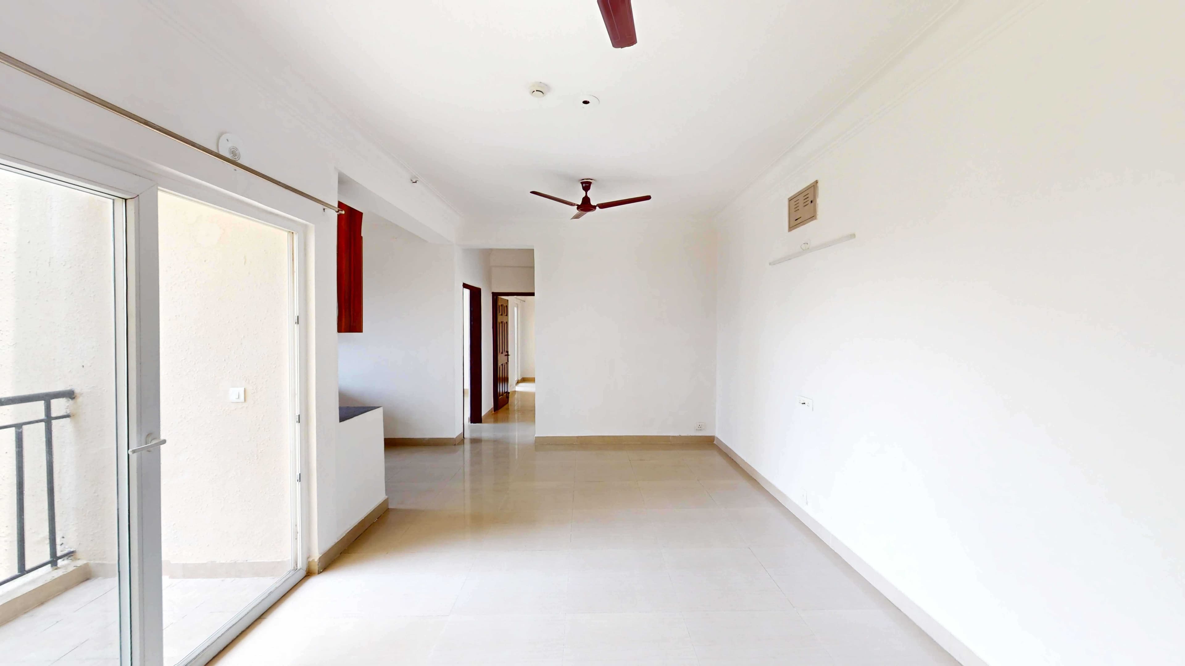 1748503343285-Paramount Foralville 3BHK_11zon.jpg